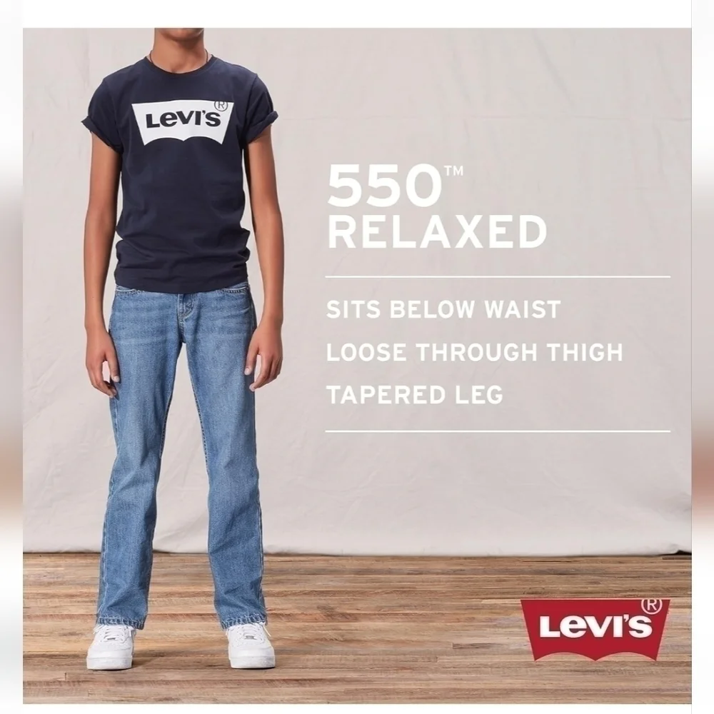 LEVI'S Boy's 550 Relaxed Fit Darkwash Denim Blue Jeans, size 8